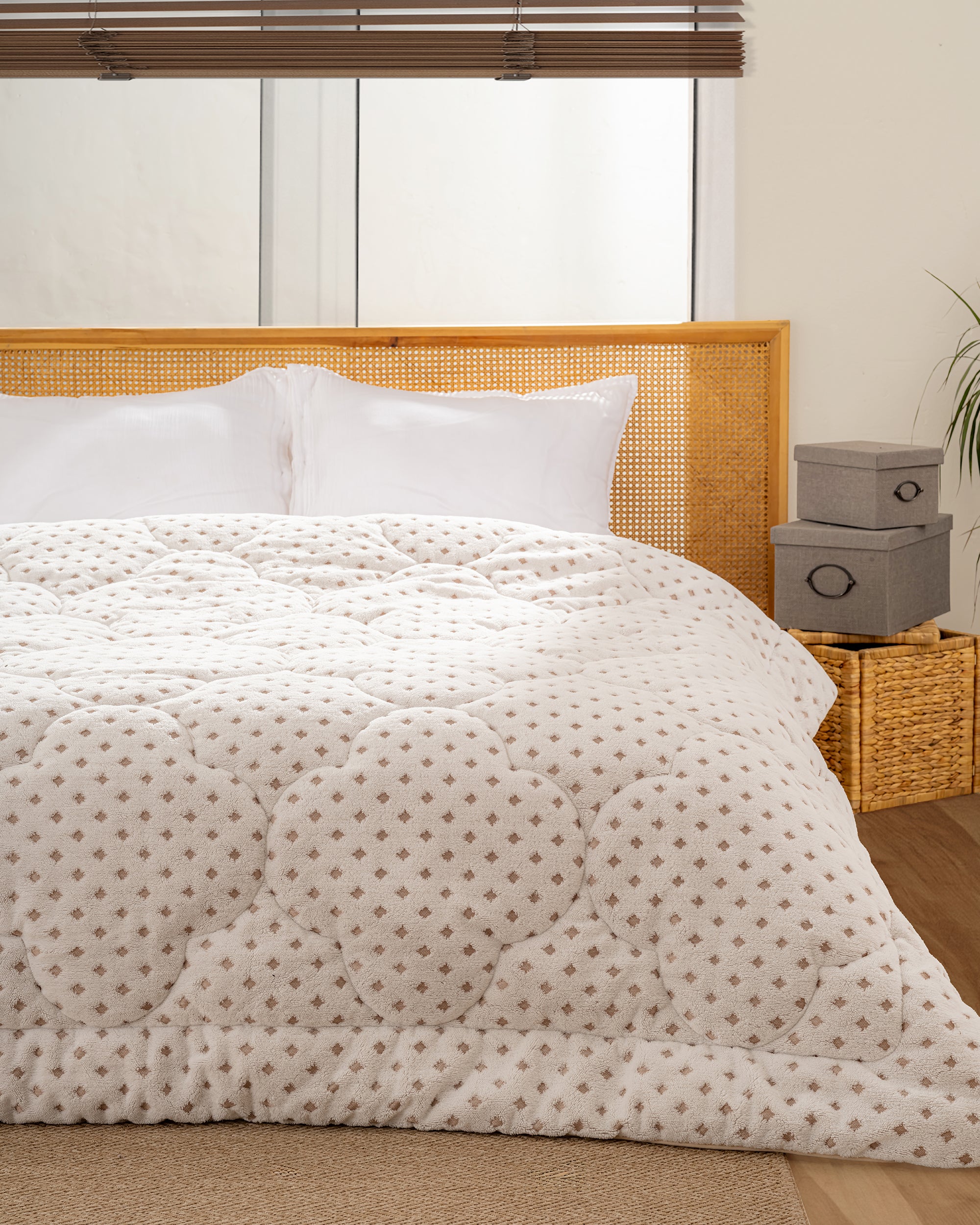 Zemin Baklava Desenli Krem Çift Kişilik Wellsoft Yorgan