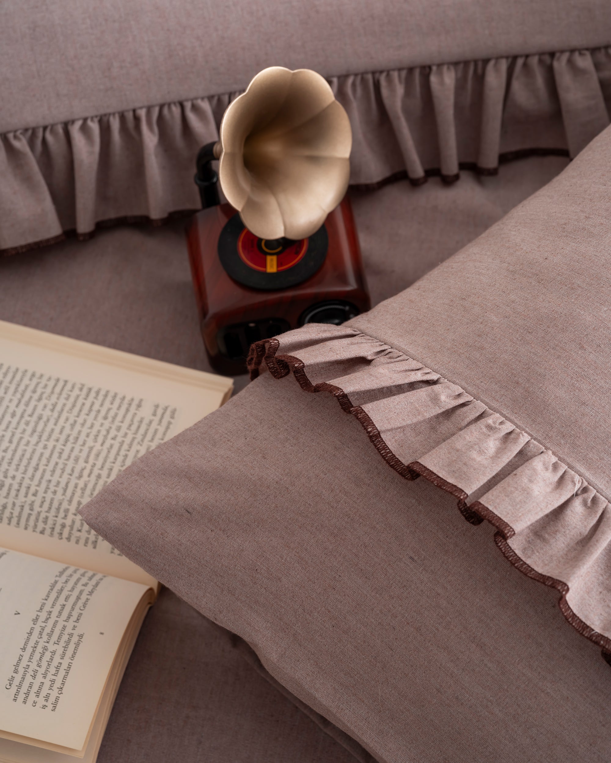 Fırfırlı Düz Renk Pamuklu Çift Kişilik Nevresim Takımı (Çarşafsız)