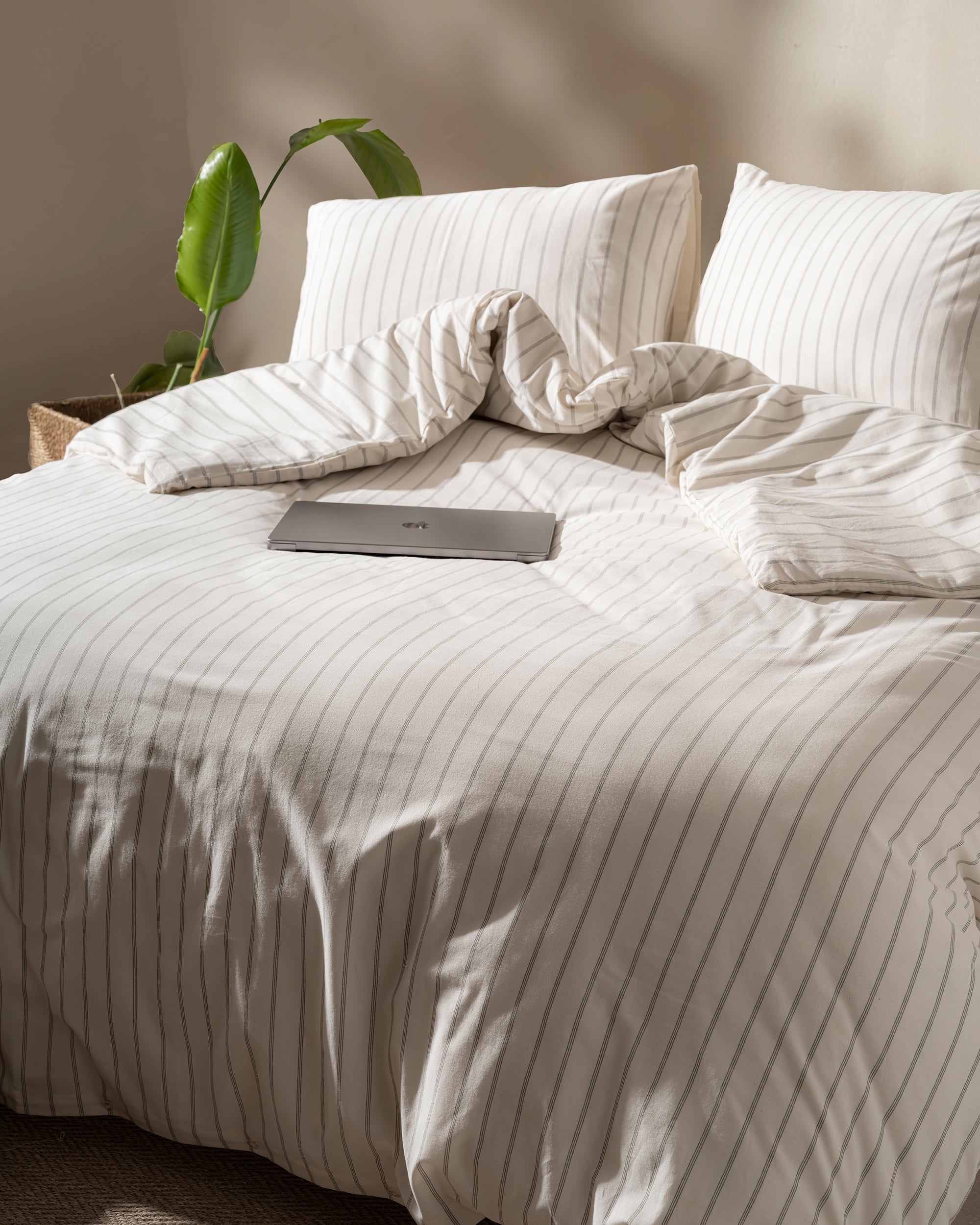 Çizgili Pamuklu Çift Kişilik Nevresim Takımı (Çarşafsız)